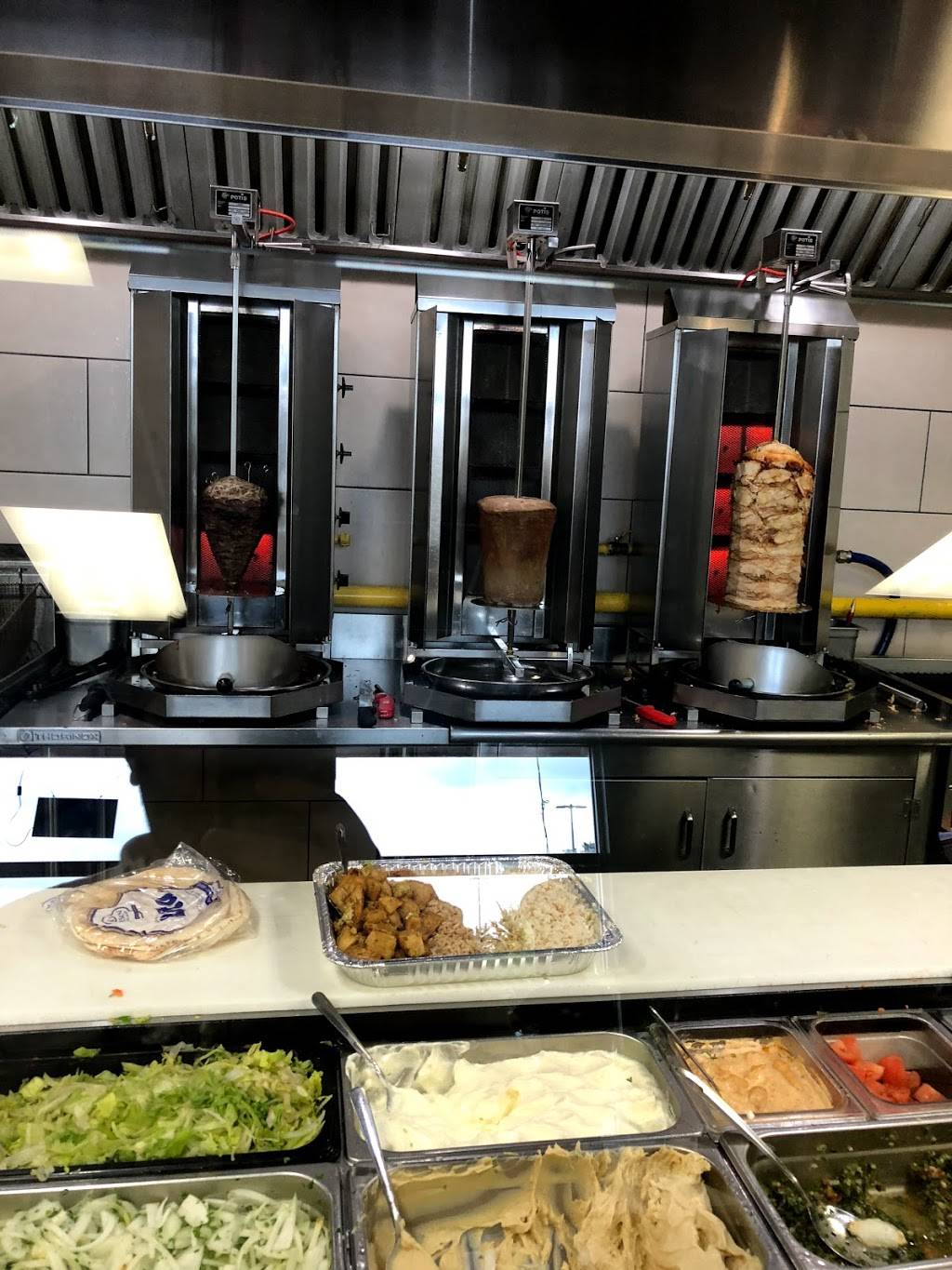 Shawarma Royale | restaurant | 3890 Innes Rd #4, Orléans, ON K1W 1K9, Canada | 6135901888 OR +1 613-590-1888