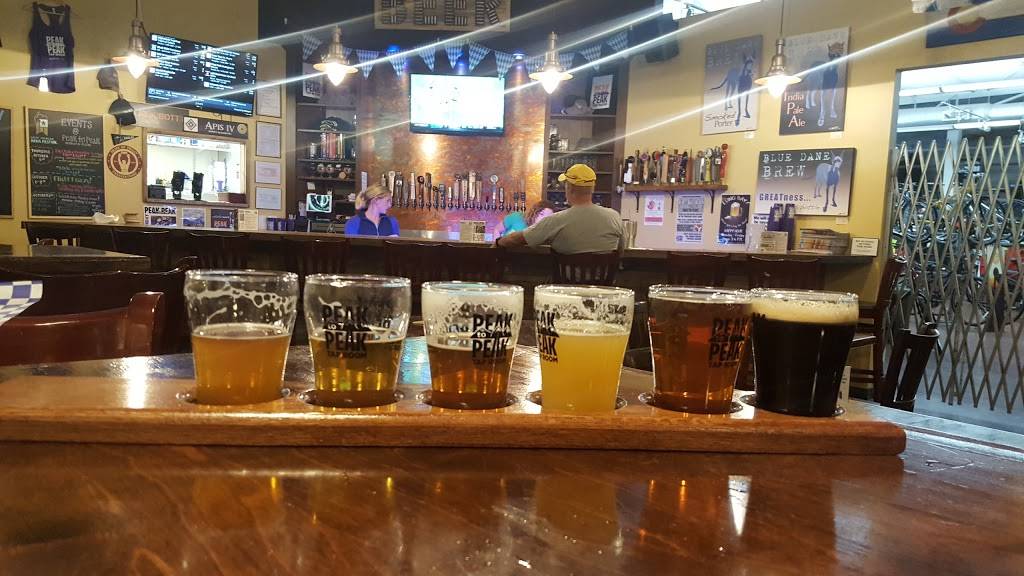 Peak To Peak Tap & Brew | restaurant | 16701 E Iliff Ave, Aurora, CO 80013, USA | 7204468714 OR +1 720-446-8714