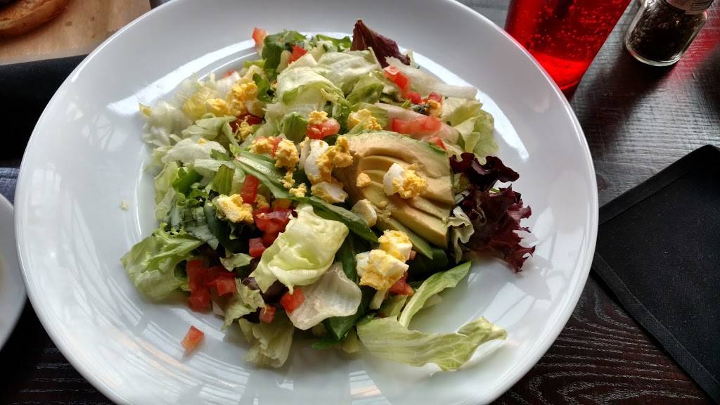 Budweiser Brew House | restaurant | 601 Clark Ave #101, St. Louis, MO 63102, USA | 3142415575 OR +1 314-241-5575