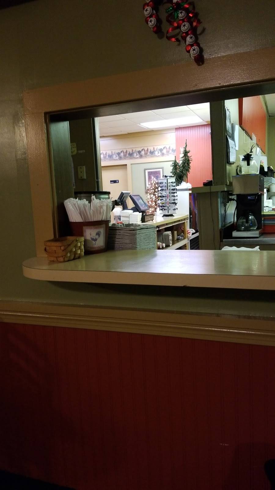 Lees Famous Recipe Chicken | restaurant | 119 Commercial Ave SW, New Philadelphia, OH 44663, USA | 3303391848 OR +1 330-339-1848