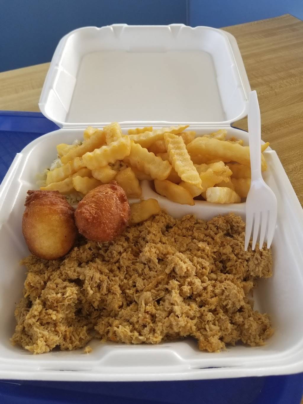 Pauline Bridgemans Barbecue | restaurant | 2535 E 5th St, Lumberton, NC 28358, USA | 9107385485 OR +1 910-738-5485