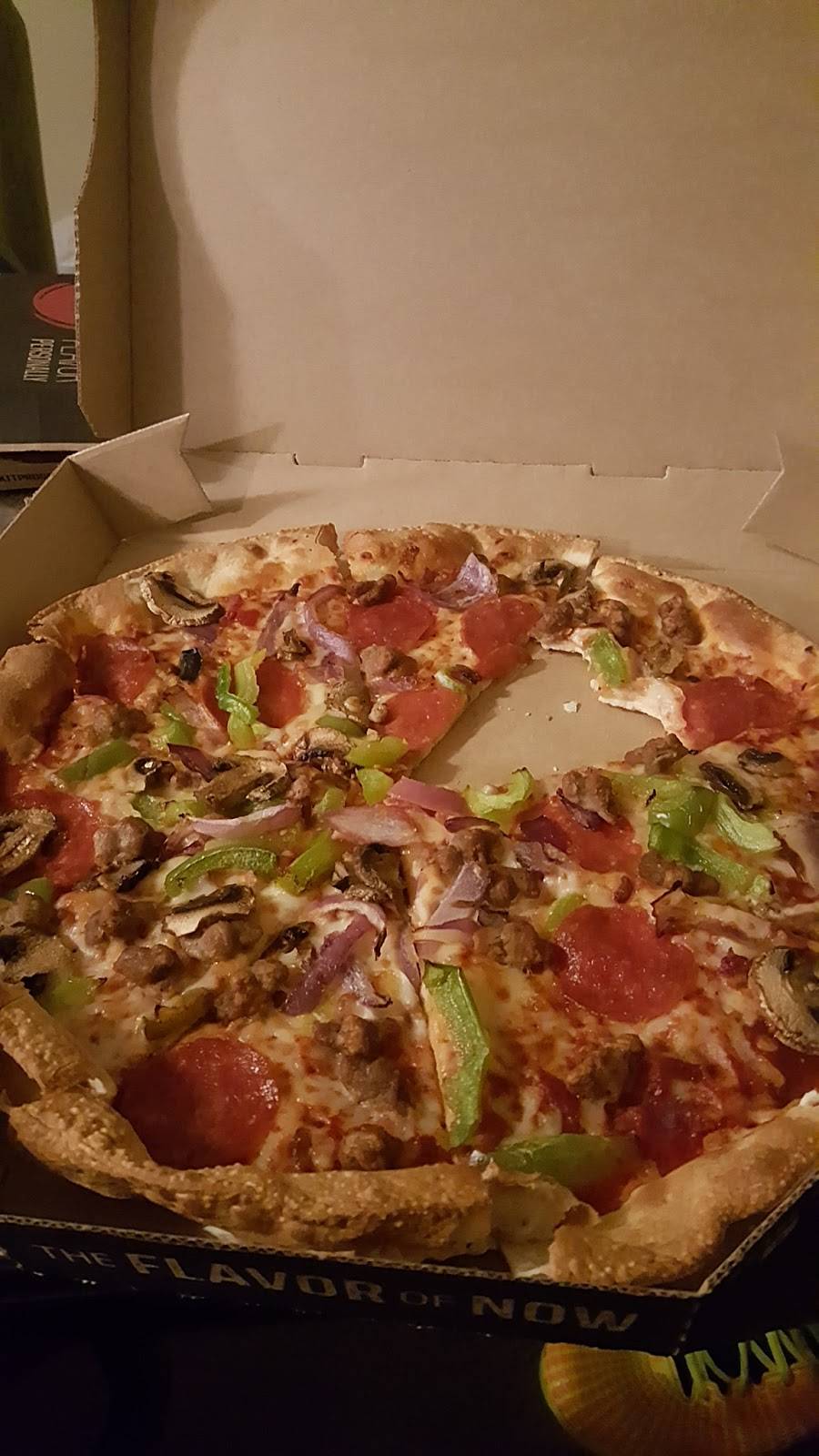 Pizza Hut | restaurant | 6330 Meadowbrook Dr #118, Fort Worth, TX 76112, USA | 8174579999 OR +1 817-457-9999