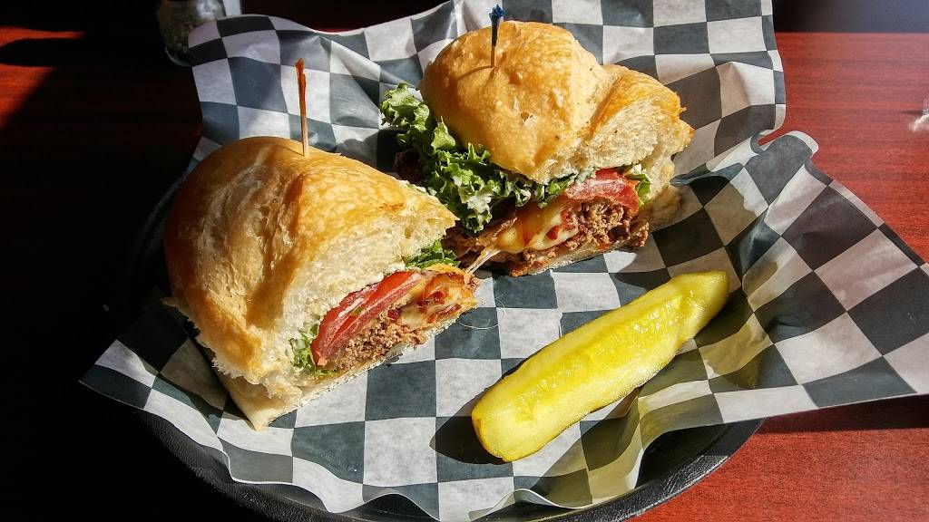 Schnitz Ada Grill | meal takeaway | 597 Ada Dr SE, Ada, MI 49301, USA | 6166824660 OR +1 616-682-4660