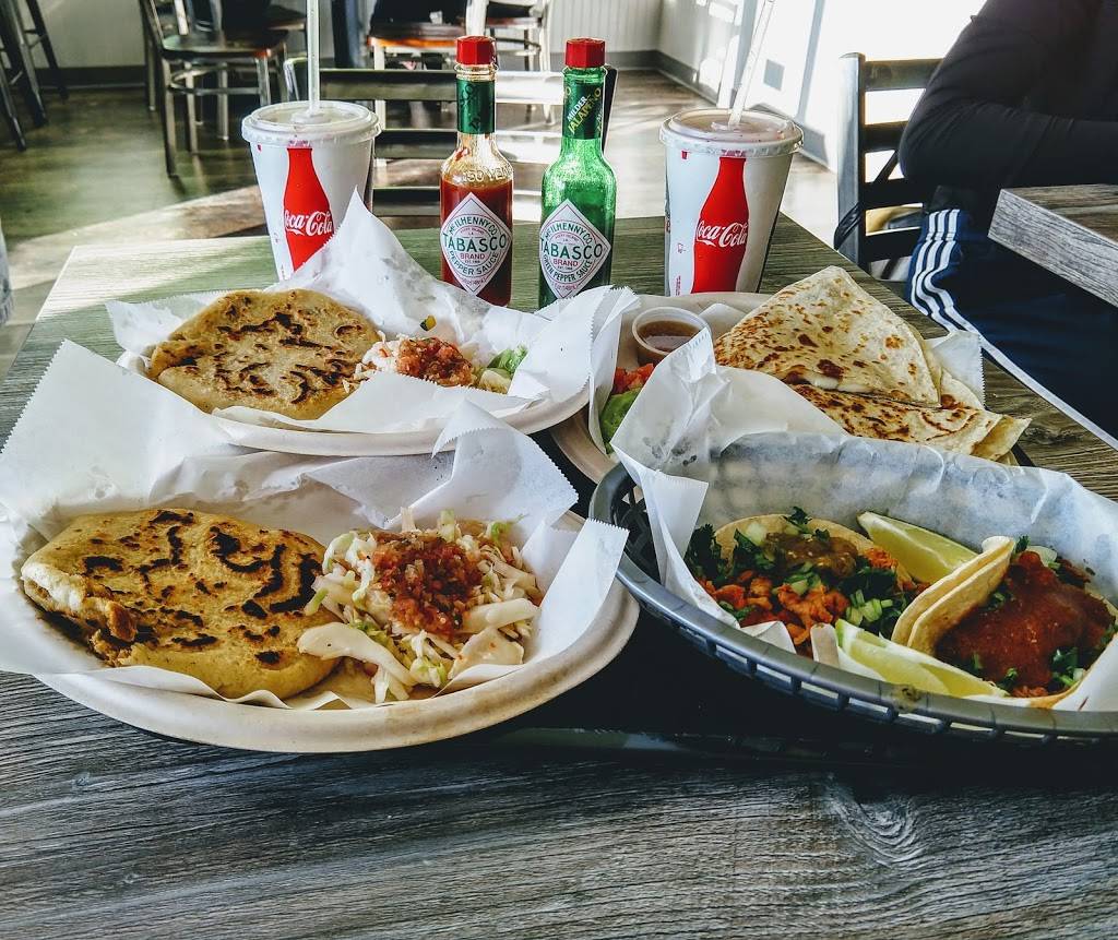 Mami Chelis | restaurant | 989 El Camino Real #2, Menlo Park, CA 94025, USA | 6505210636 OR +1 650-521-0636