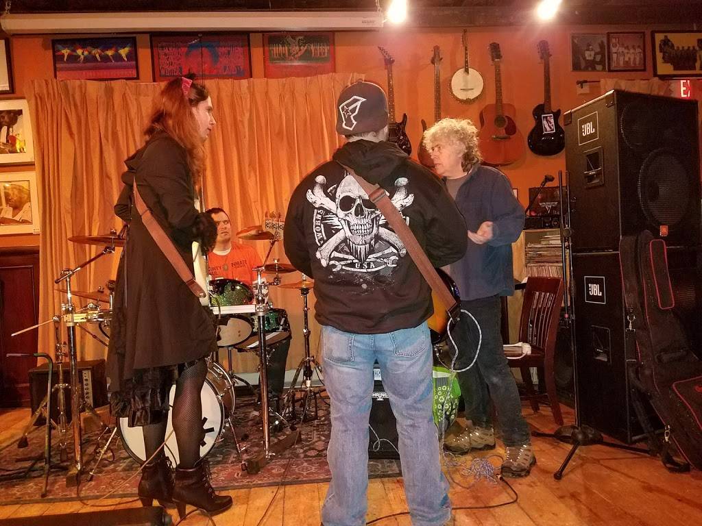 THE FALCON & THE FALCON UNDERGROUND | restaurant | 1348 Rte 9W, Marlboro, NY 12542, USA | 8452367970 OR +1 845-236-7970