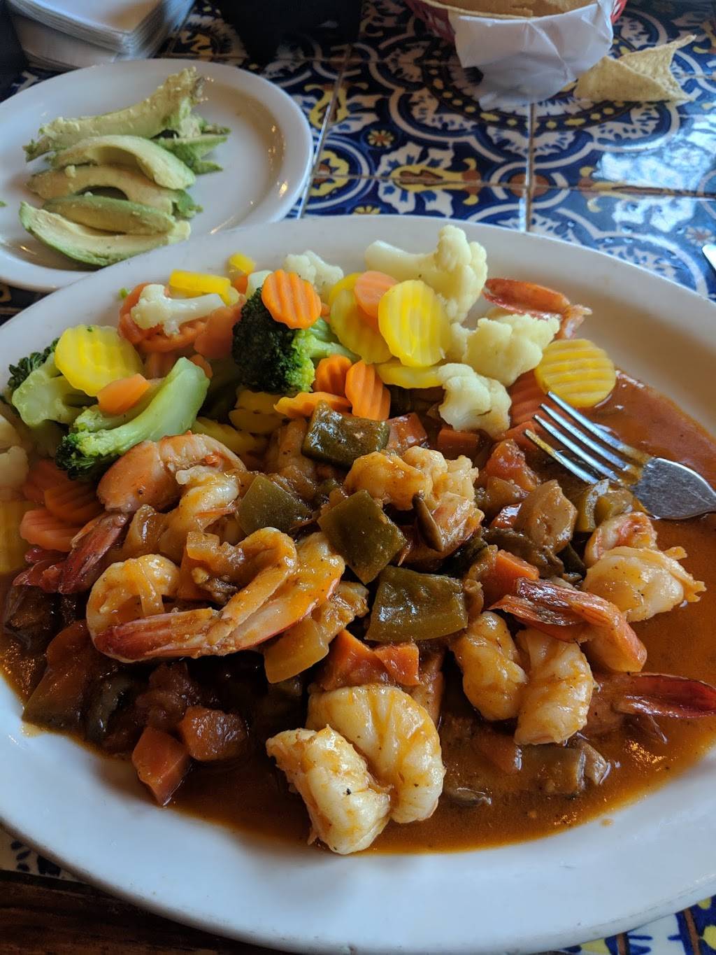 Fiesta En Guadalajara | restaurant | 3522 Irvington Blvd, Houston, TX 77009, USA | 7132271800 OR +1 713-227-1800