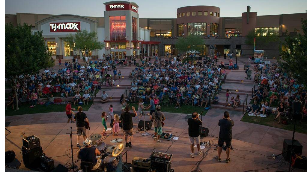 Superstition Springs Center | shopping mall | 6555 E Southern Ave, Mesa, AZ 85206, USA | 4808320212 OR +1 480-832-0212