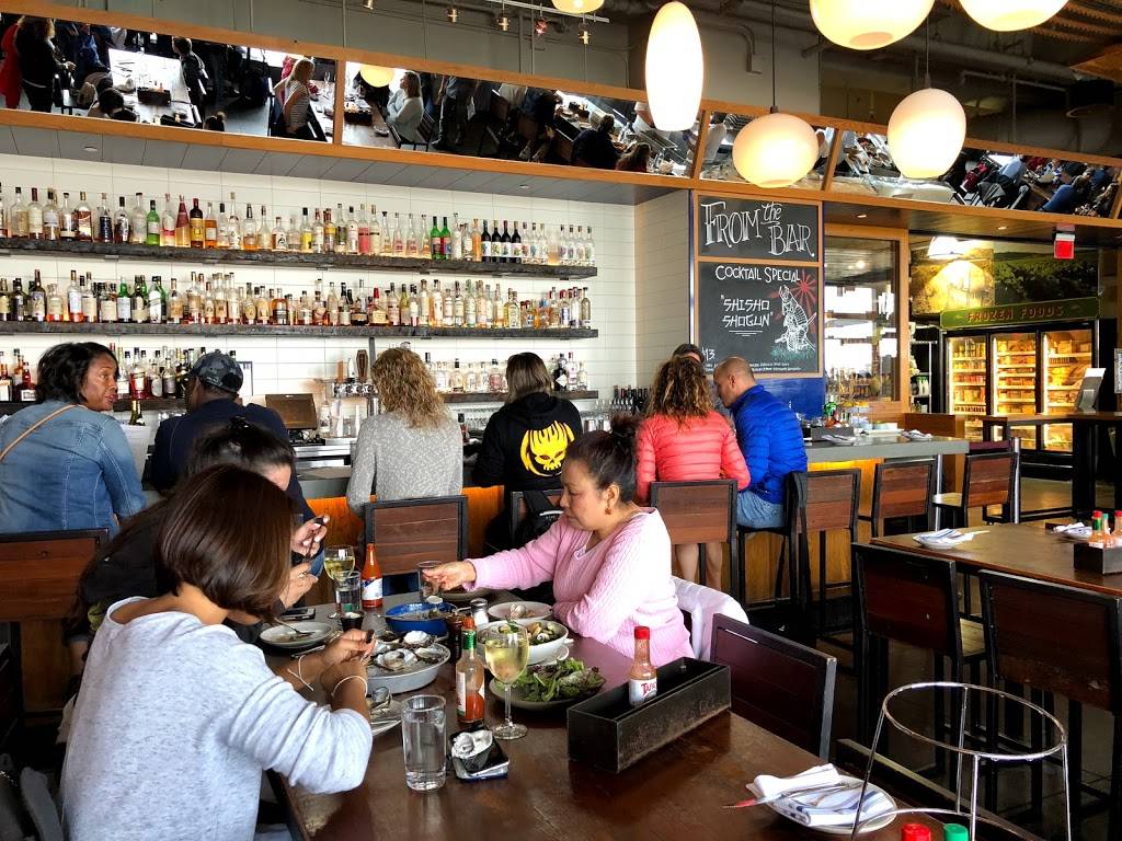 Hog Island Oyster Co. | restaurant | One Ferry Building, #11, San Francisco, CA 94111, USA | 4153917117 OR +1 415-391-7117