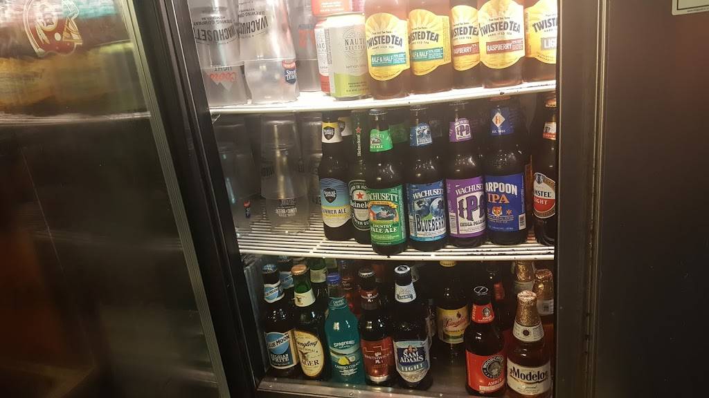 Spruce Street Tavern | restaurant | 68 Spruce St, Clinton, MA 01510, USA | 9783659071 OR +1 978-365-9071