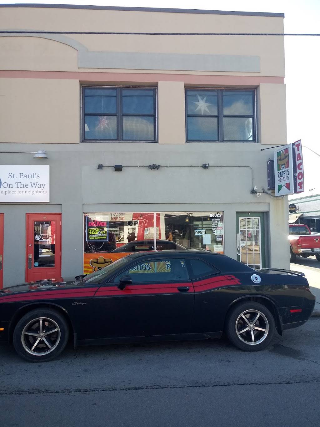 Raffi’s | restaurant | 801 Broad Ripple Ave, Indianapolis, IN 46220, USA | 3176729816 OR +1 317-672-9816