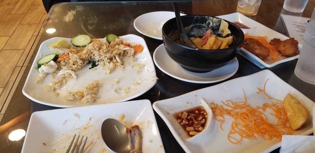 Am Thai Restaurant | restaurant | 3254 W Montrose Ave, Chicago, IL 60618, USA | 8722087341 OR +1 872-208-7341