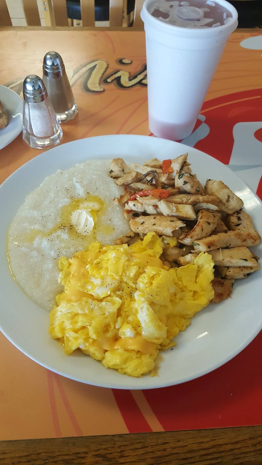 Ms. Anns Soul Food & Seafood | restaurant | 16194 NW 27th Ave, Opa-locka, FL 33054, USA | 3059744560 OR +1 305-974-4560