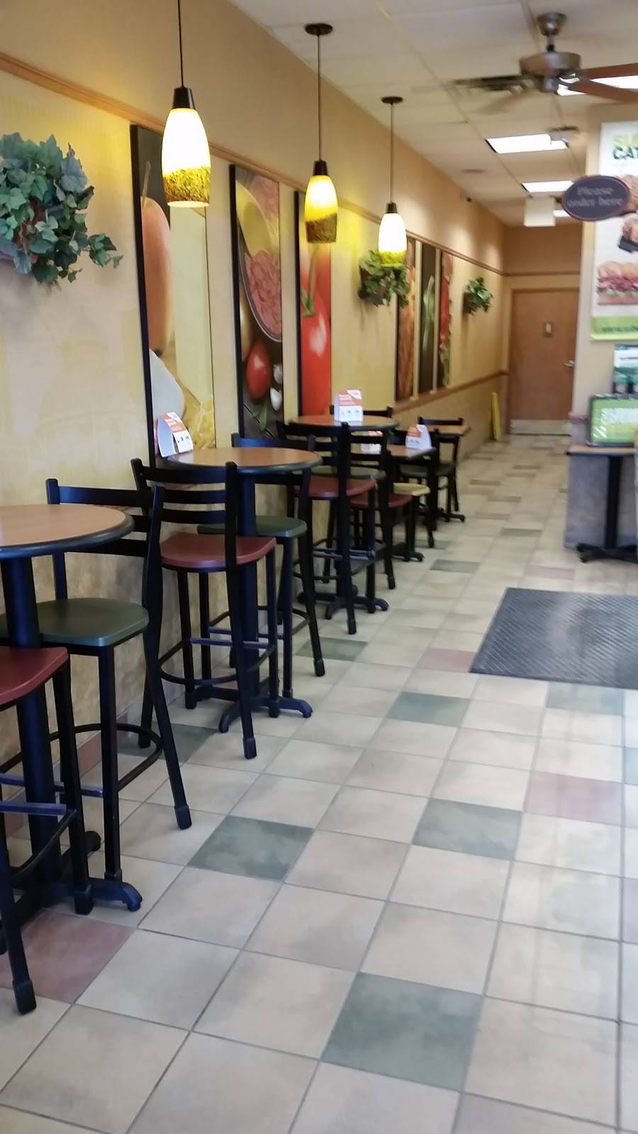 Subway | restaurant | 83 Aberfoyle Rd #4, Kingston, ON K7M 7B5, Canada | 6137660070 OR +1 613-766-0070