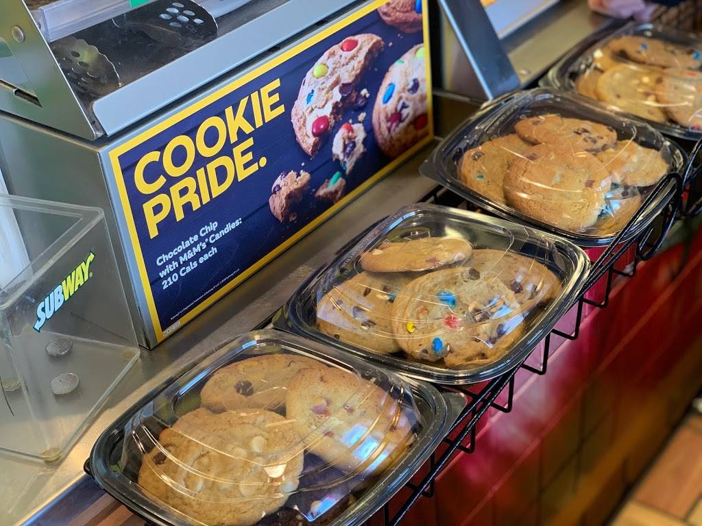 Subway | restaurant | 343 Norwich Ave, Woodstock, ON N4S 3W1, Canada | 5194213211 OR +1 519-421-3211