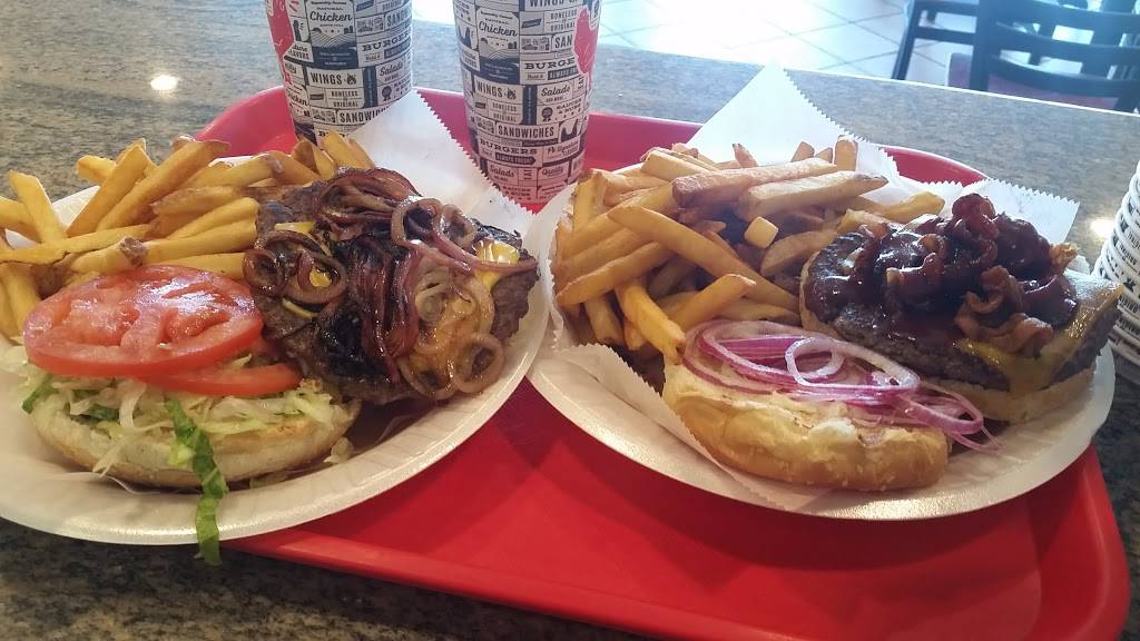 Planet Wings | restaurant | 2220 Forest Ave # 3, Staten Island, NY 10303, USA | 7182737575 OR +1 718-273-7575