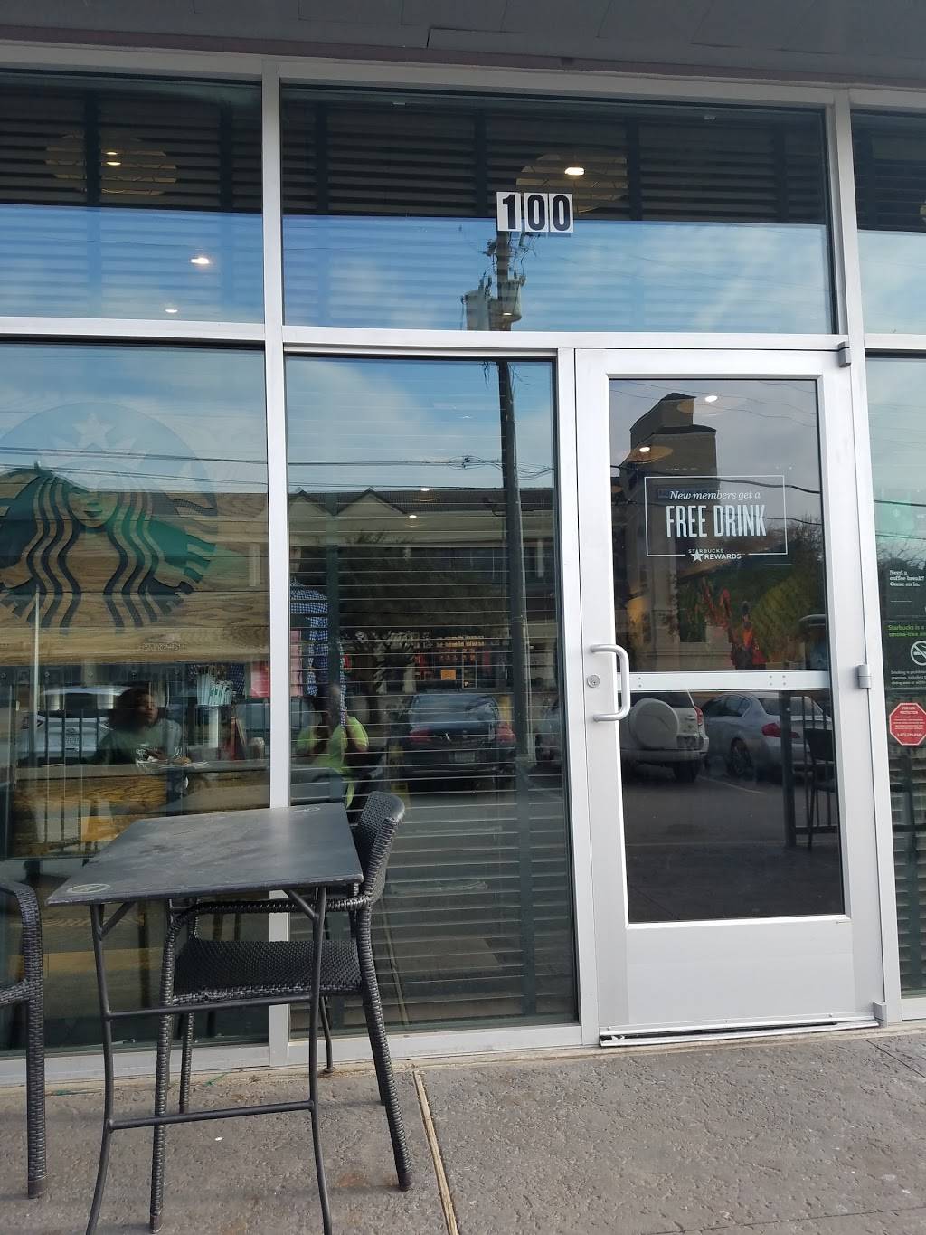 Starbucks | cafe | 7325 Gaston Ave #100, Dallas, TX 75214, USA | 2143213556 OR +1 214-321-3556