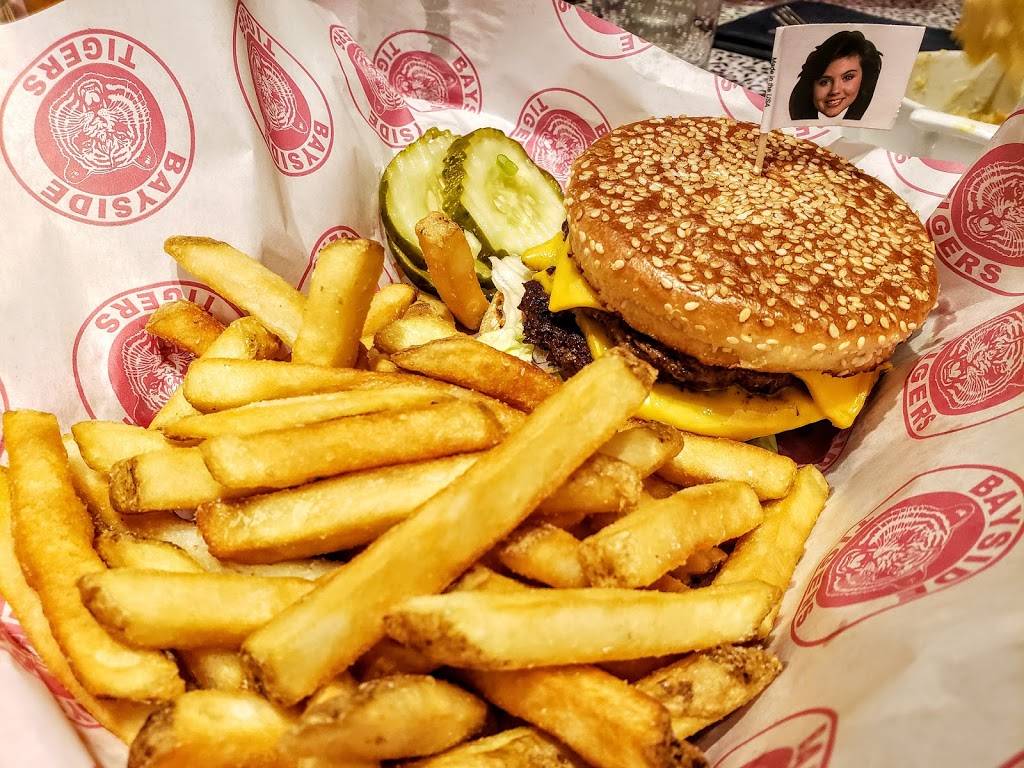 Saved By The Max | restaurant | 7100 Santa Monica Blvd #185, West Hollywood, CA 90046, USA | 3238502355 OR +1 323-850-2355