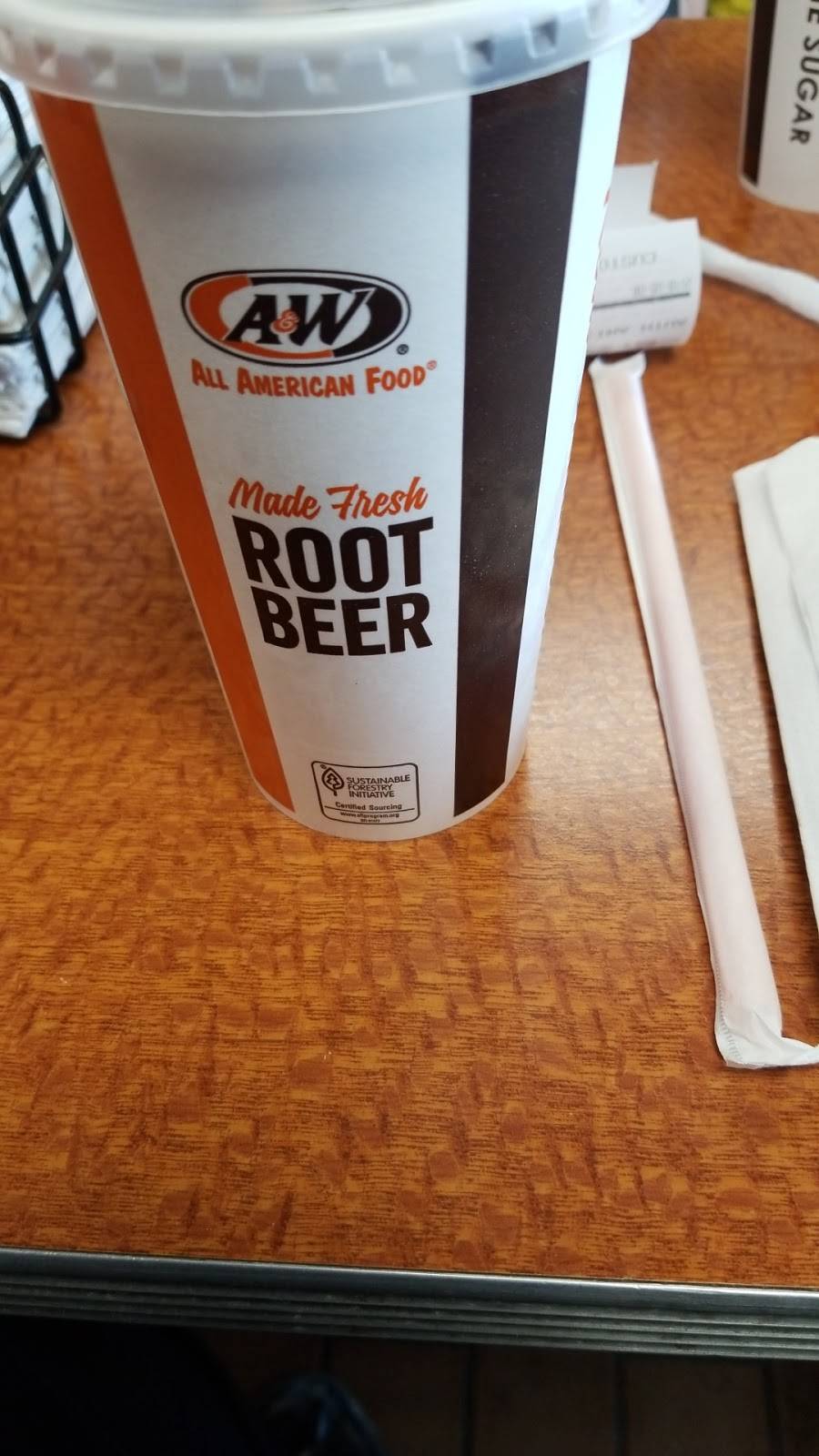 A&W Restaurant | restaurant | 2501 E Oakland Ave, Bloomington, IL 61701, USA | 3096631823 OR +1 309-663-1823