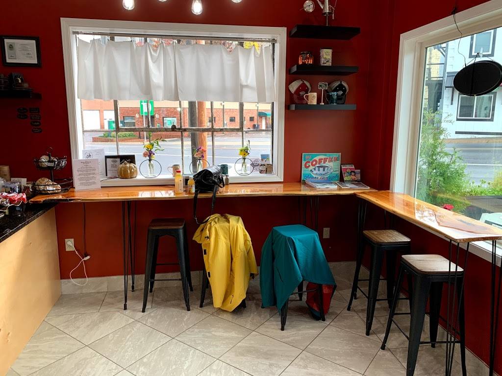 Third Bay - Filling Station | cafe | 136 Depot St, Waynesville, NC 28786, USA | 8282466868 OR +1 828-246-6868