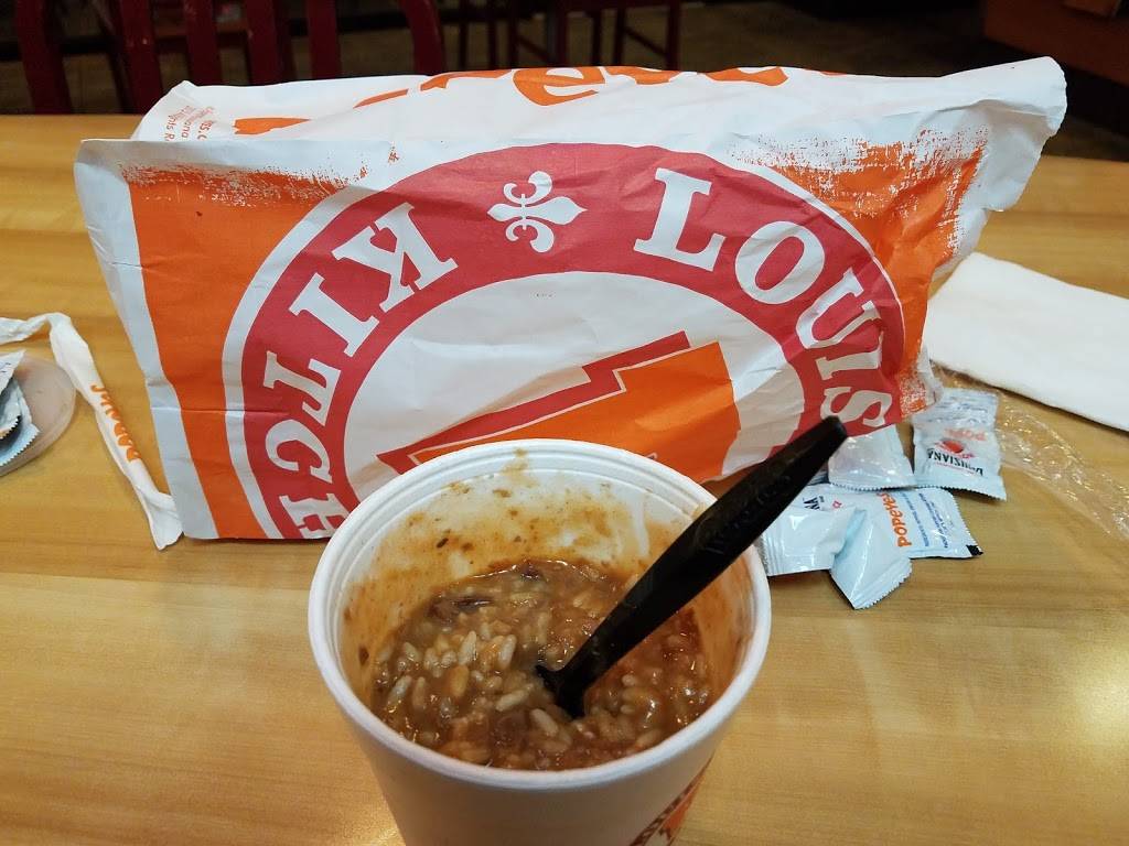 Popeyes Louisiana Kitchen | restaurant | 1008 N Interstate Hwy 35, Round Rock, TX 78681, USA | 5122440589 OR +1 512-244-0589