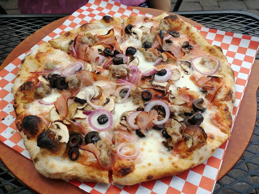Carmel Pizza Company | restaurant | 2826 Jones St, San Francisco, CA 94133, USA | 4156761185 OR +1 415-676-1185