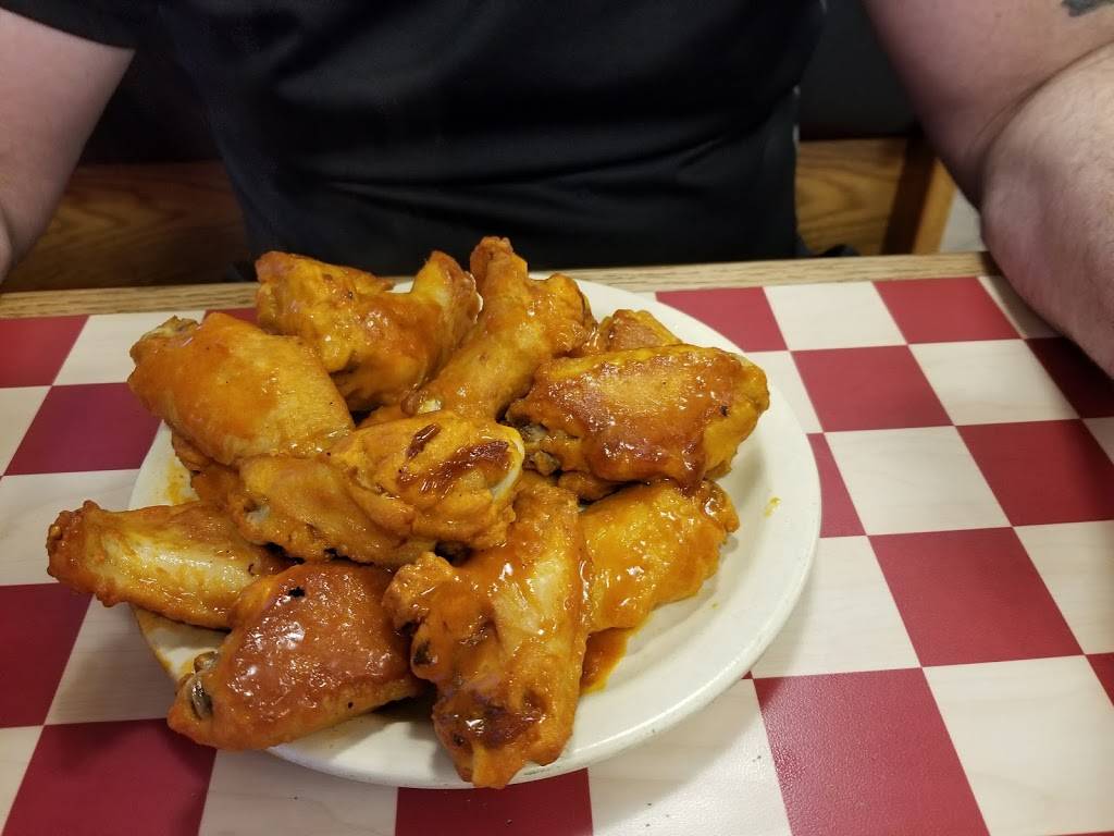 Pizza Inn | restaurant | 624 W Broadway St, Winnsboro, TX 75494, USA | 9033429192 OR +1 903-342-9192