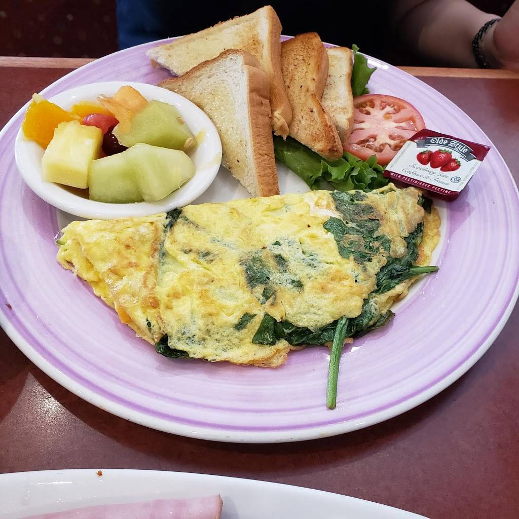 Four Seasons Cookhouse | restaurant | 1545 Merivale Rd, Nepean, ON K2G 3J4, Canada | 6132244441 OR +1 613-224-4441