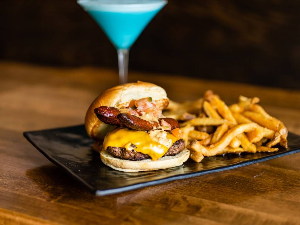 Nola Pub | restaurant | 3481 N Clark St, Chicago, IL 60657, USA | 7736611873 OR +1 773-661-1873