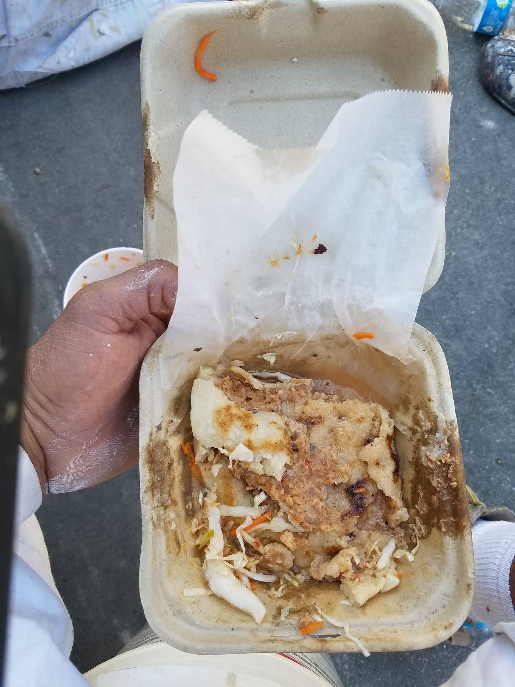 Pupusería Y Restaurant El Aguila | restaurant | 1143 E Santa Clara St, San Jose, CA 95116, USA | 4082759216 OR +1 408-275-9216