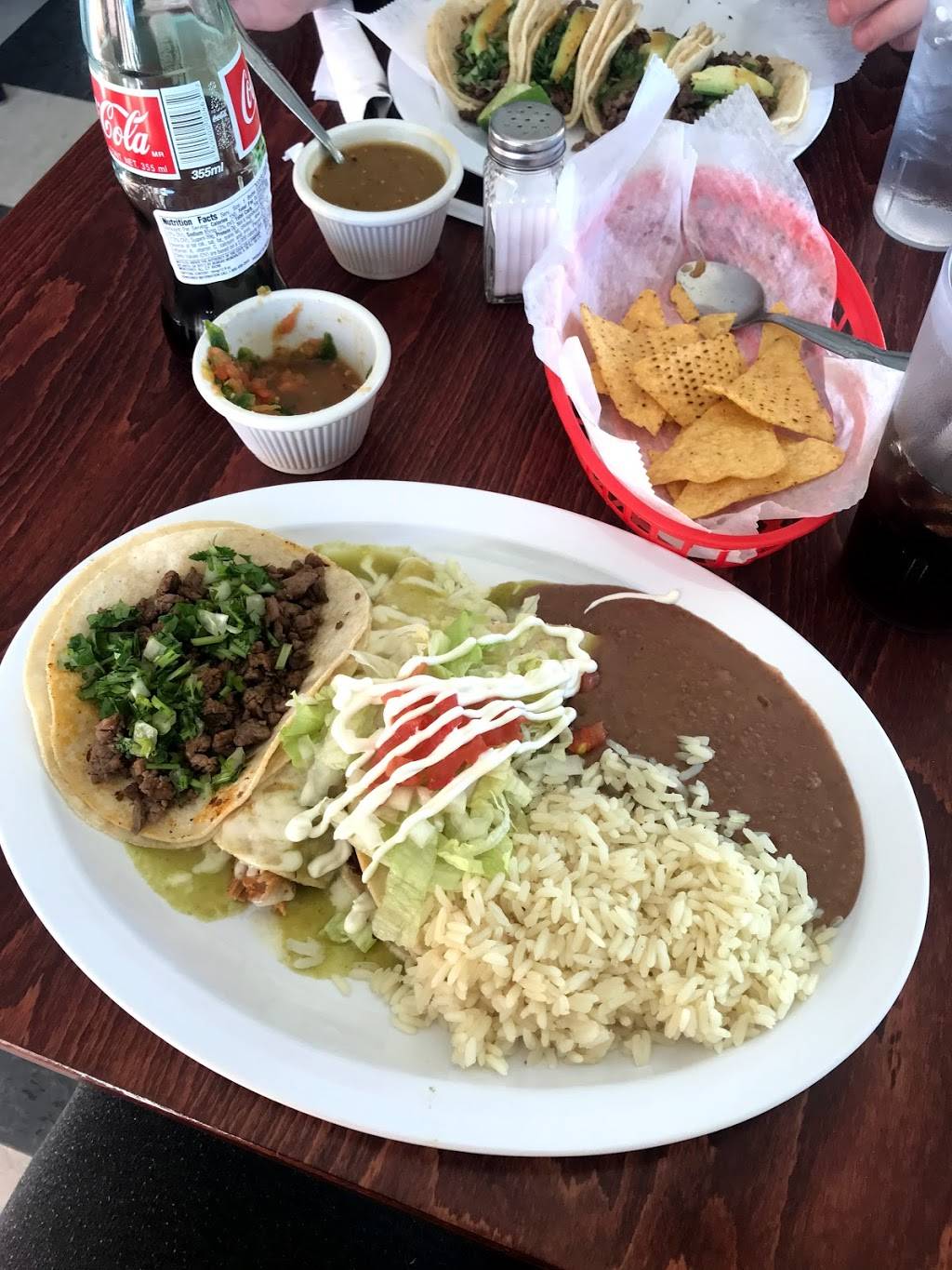 Taqueria El Amigo 3 | restaurant | 1 High St, Clinton, MA 01510, USA | 9783688000 OR +1 978-368-8000