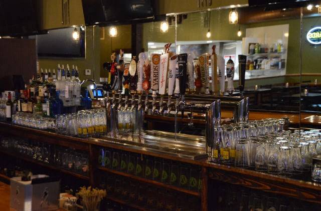 SouthHouse | restaurant | 2535 S 13th St, Philadelphia, PA 19148, USA | 2674573682 OR +1 267-457-3682