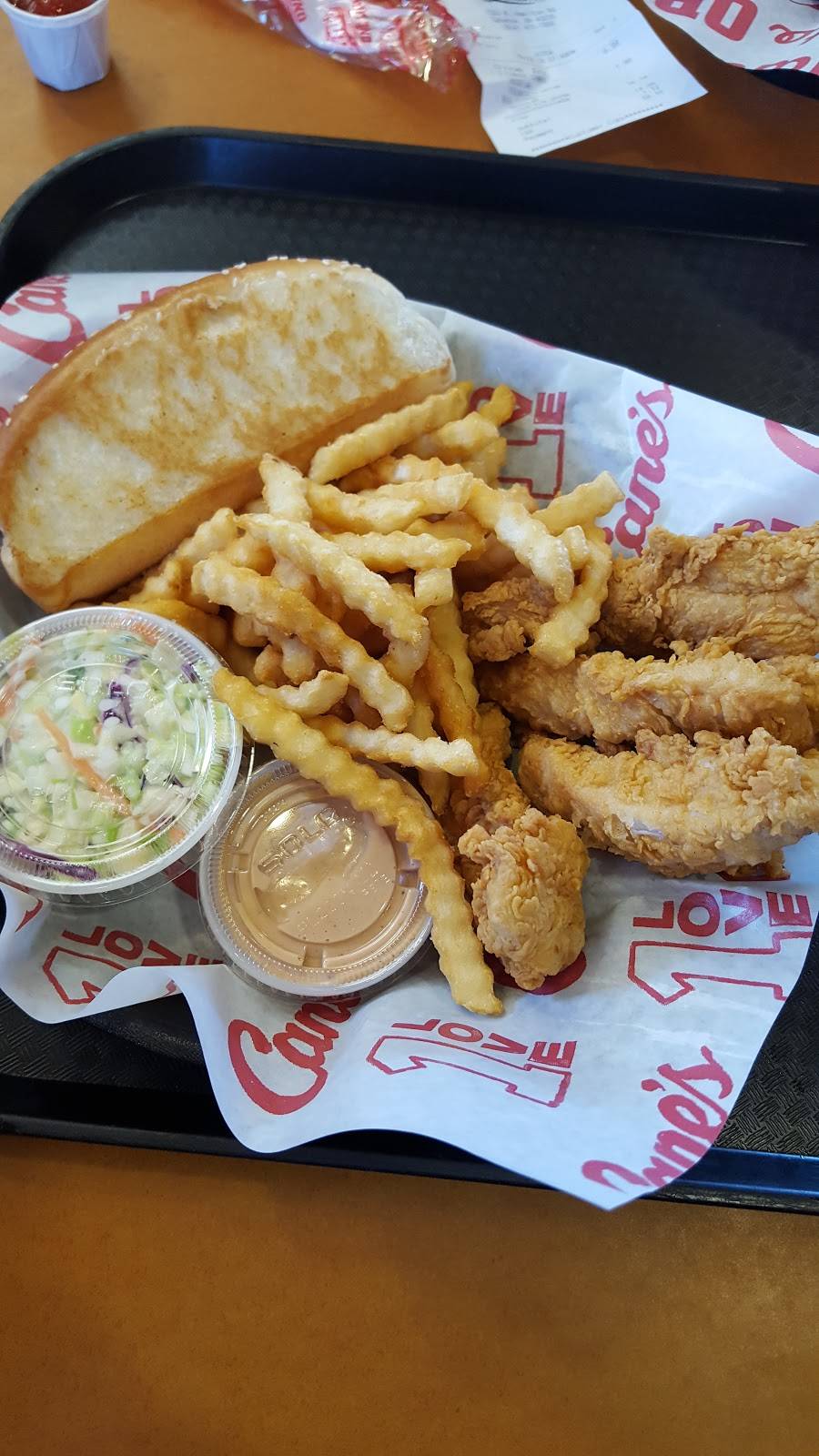 Raising Canes Chicken Fingers | meal takeaway | 1320 N Hamilton Rd, Gahanna, OH 43230, USA | 6144751300 OR +1 614-475-1300