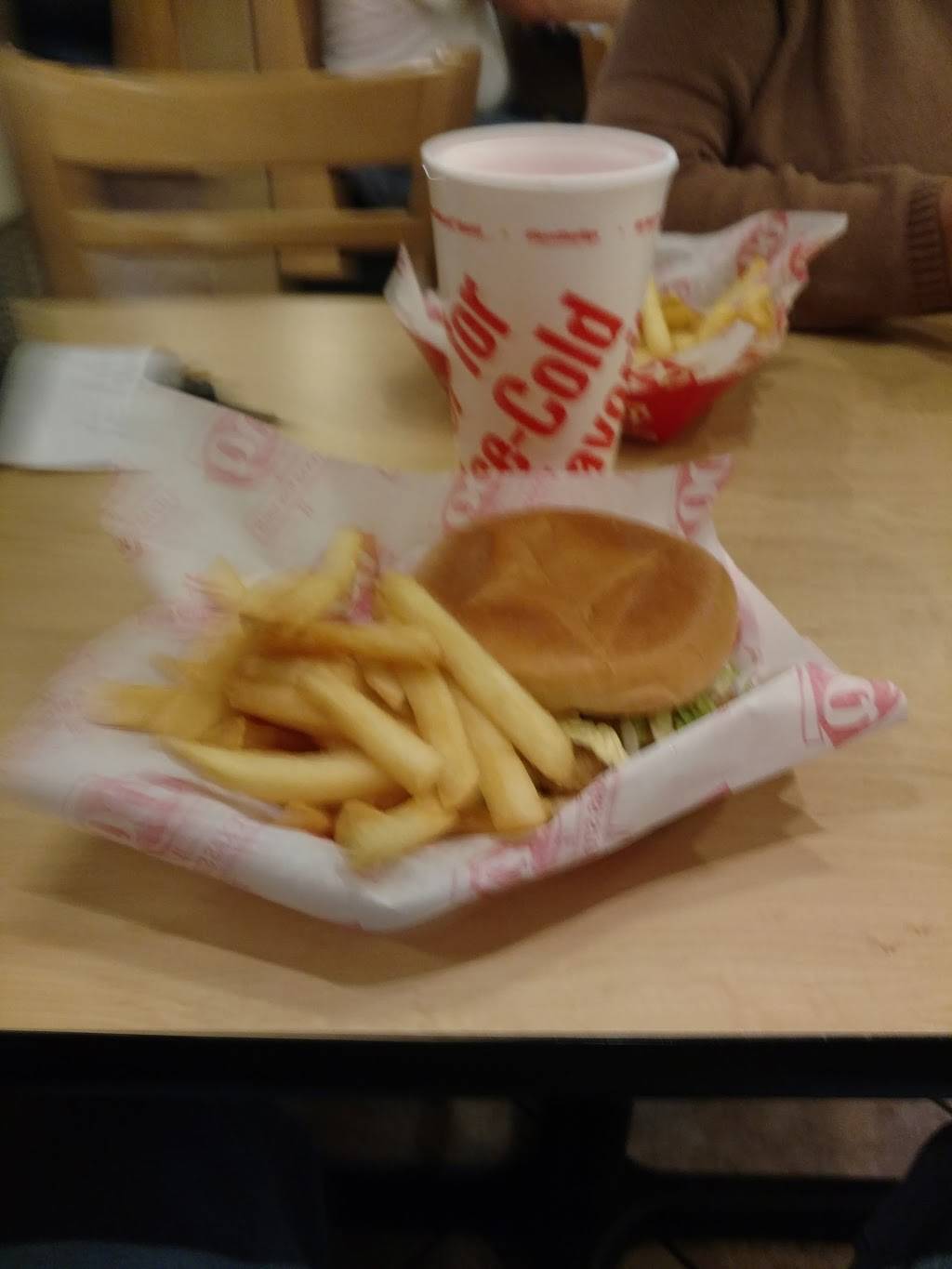 Dairy Queen Store | restaurant | 2818 N Main St, Baytown, TX 77521, USA | 2814203531 OR +1 281-420-3531