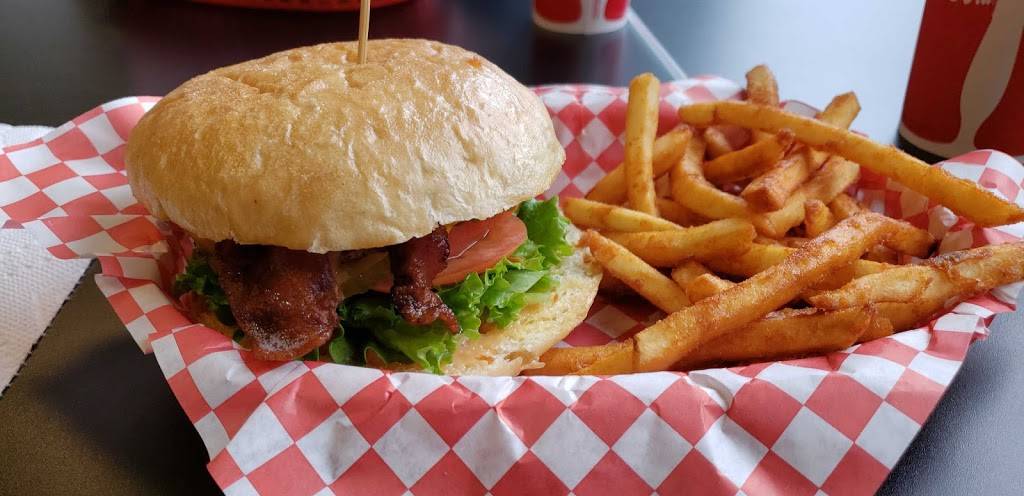 EJ burger | restaurant | 19033 68th Ave S D-107, Kent, WA 98032, USA | 2532771373 OR +1 253-277-1373