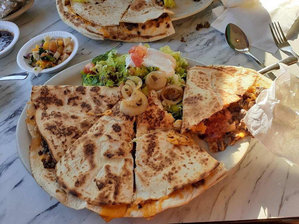 Chachos | restaurant | 6006 Westheimer at, Fountain View Dr, Houston, TX 77057, USA | 7139759699 OR +1 713-975-9699