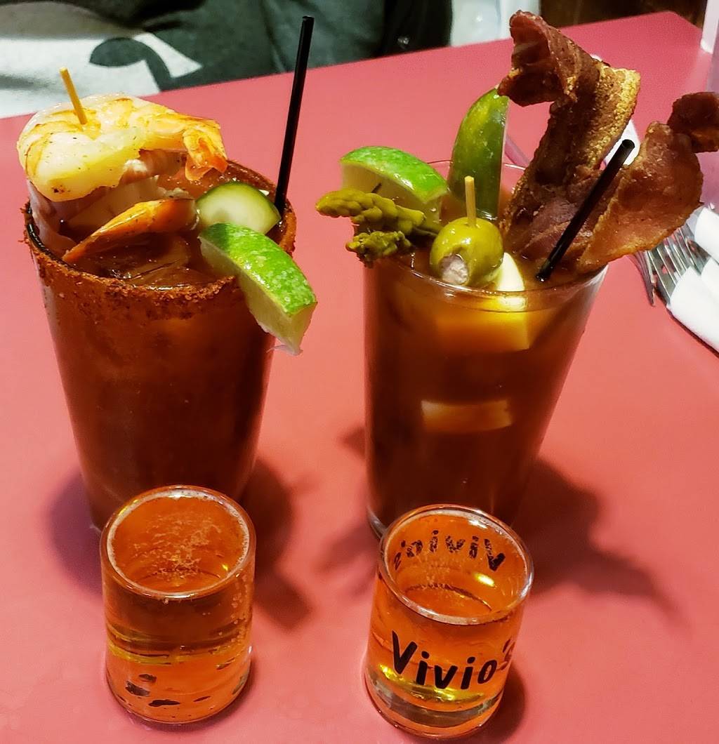 Vivios Food & Spirits | restaurant | 2460 Market St, Detroit, MI 48207, USA | 3133931711 OR +1 313-393-1711