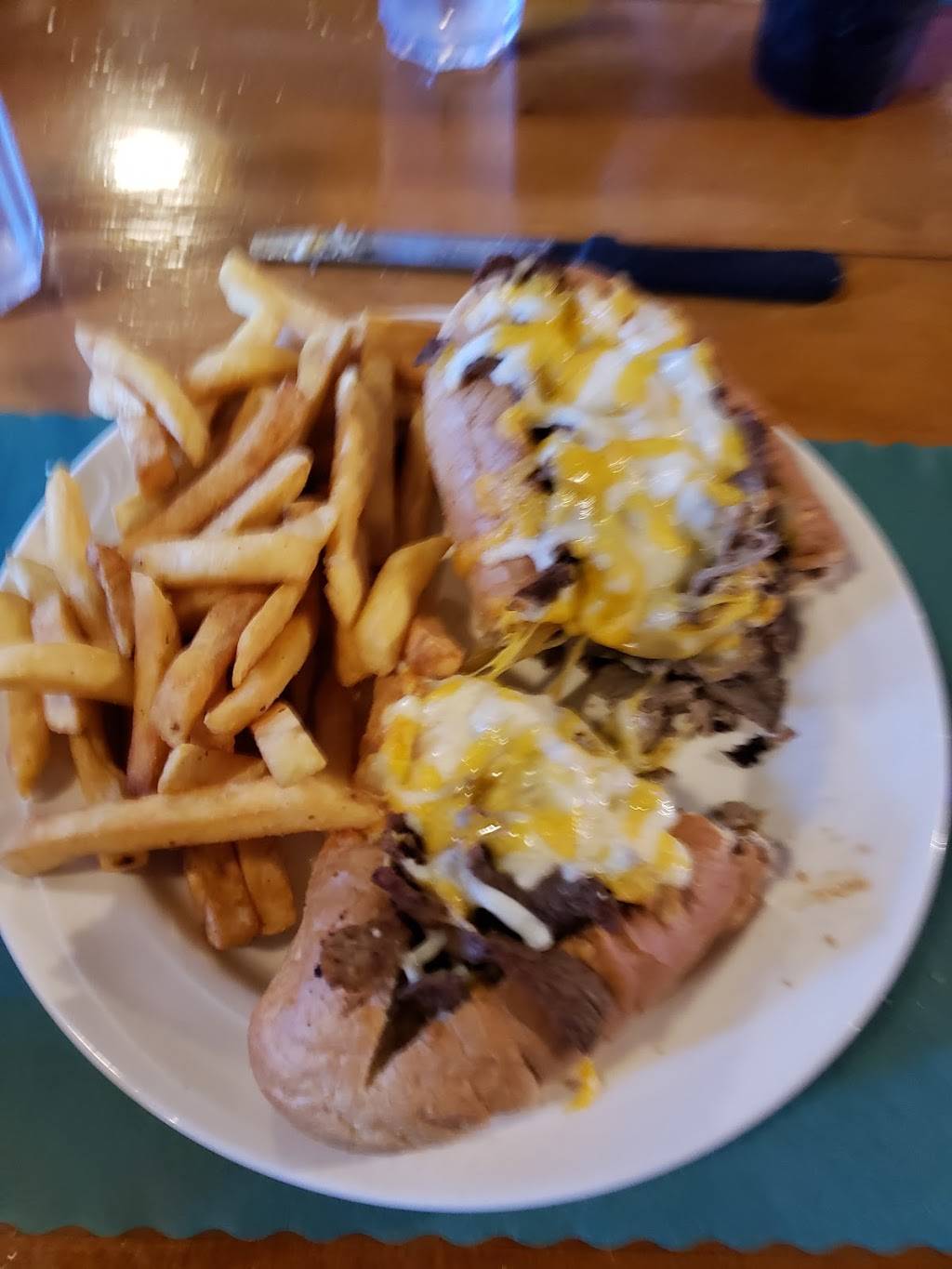 Mulligans | restaurant | 23 Lincoln St, Biddeford, ME 04005, USA | 2072849283 OR +1 207-284-9283