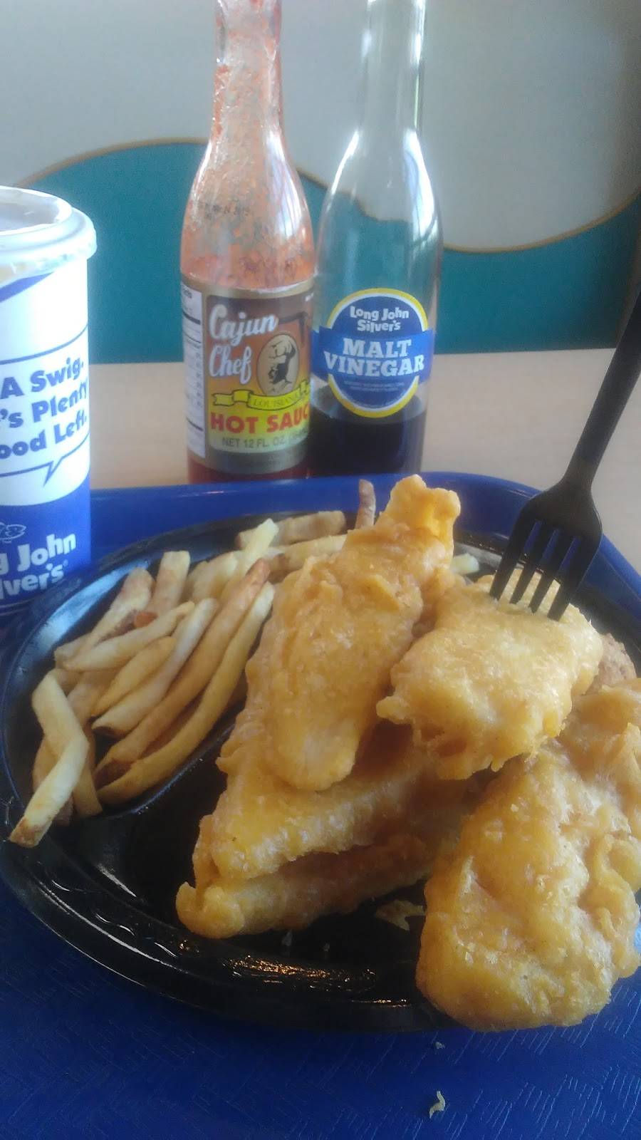 Long John Silvers | restaurant | 270 Fletcher Pkwy, El Cajon, CA 92020, USA | 6195799849 OR +1 619-579-9849