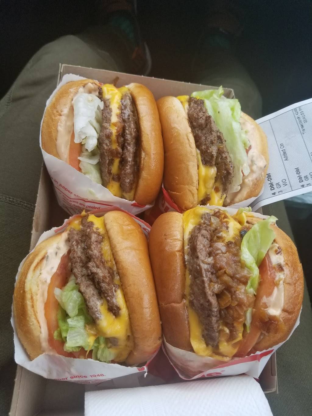 In-N-Out Burger | restaurant | 151 Kern St, Salinas, CA 93905, USA | 8007861000 OR +1 800-786-1000