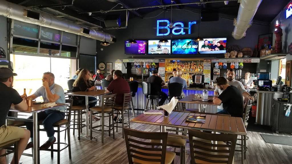 DUKES - Boozes, Brews, & Kitchen | restaurant | 6303 Farm to Market 1960 Road East, Humble, TX 77338, USA | 8326441861 OR +1 832-644-1861