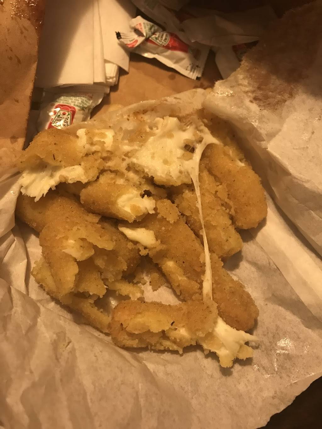 Gusis Pizza | restaurant | 10606 S Torrence Ave, Chicago, IL 60617, USA | 7733377163 OR +1 773-337-7163