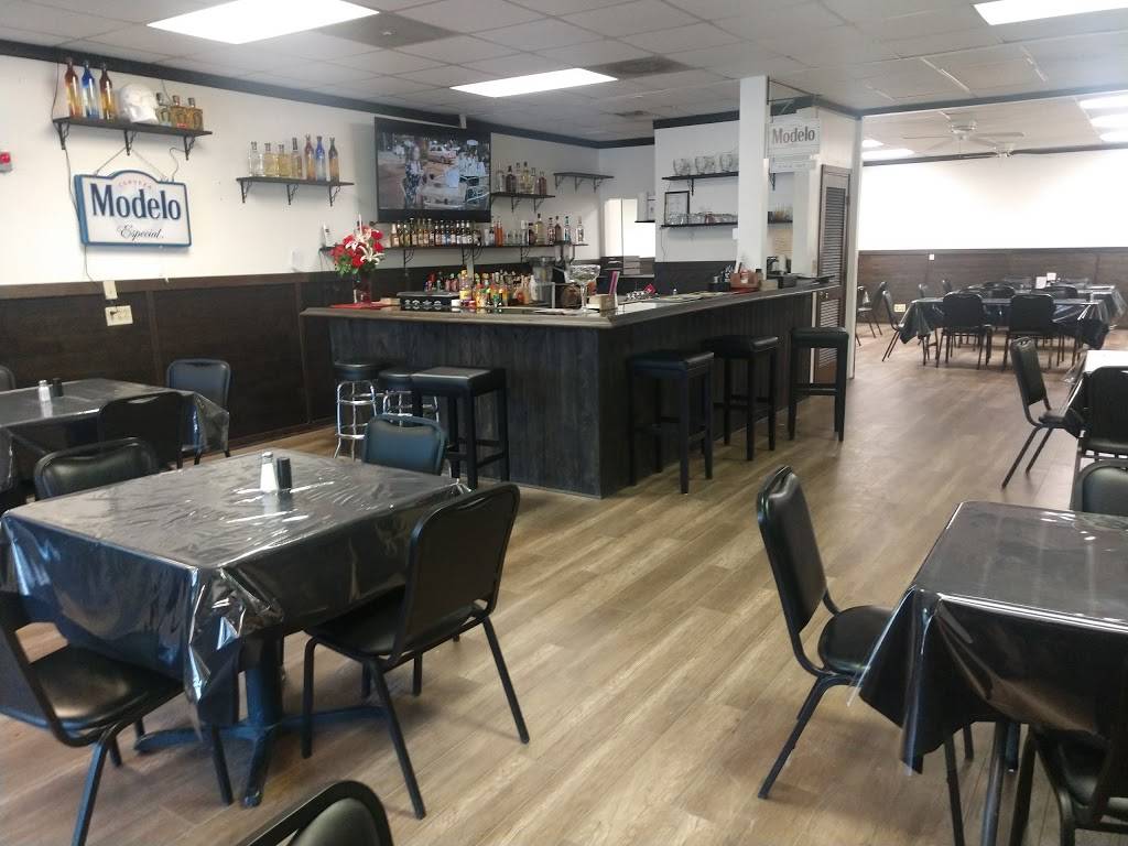 Dona Mary Restaurant And Bar | restaurant | 813 Front St, Gibbon, NE 68840, USA | 3084686612 OR +1 308-468-6612