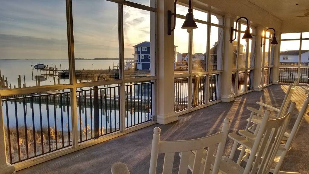 Captains Cove Golf & Yacht Club | restaurant | 3332 Captains Corridor, Greenbackville, VA 23356, USA | 7578243465 OR +1 757-824-3465