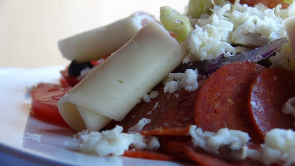 That Guys Pizza | restaurant | 16948 E Shea Blvd, Fountain Hills, AZ 85268, USA | 4808161356 OR +1 480-816-1356