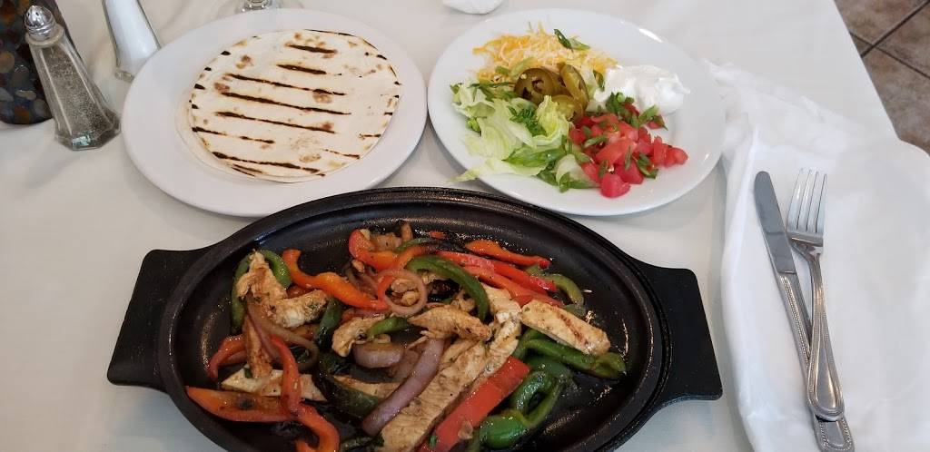 Minervas Bar & Grill | restaurant | 15880 Summerlin Rd # 101, Fort Myers, FL 33908, USA | 2394150202 OR +1 239-415-0202