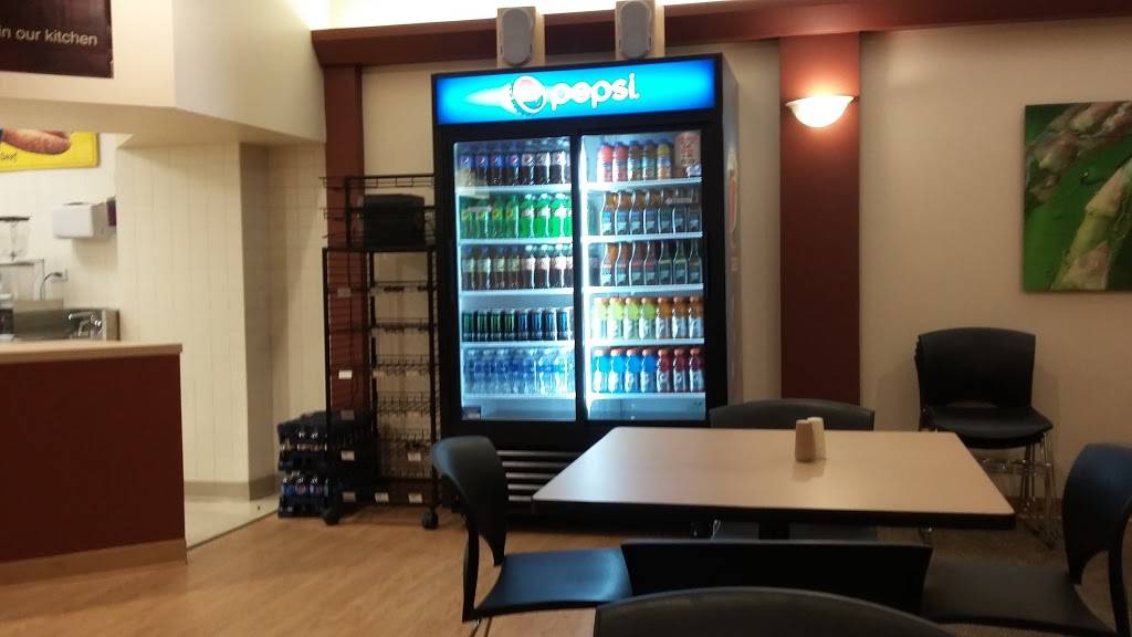 Halsted Street Deli | meal takeaway | 550 Warrenville Rd Ll1, Lisle, IL 60532, USA | 6304341358 OR +1 630-434-1358