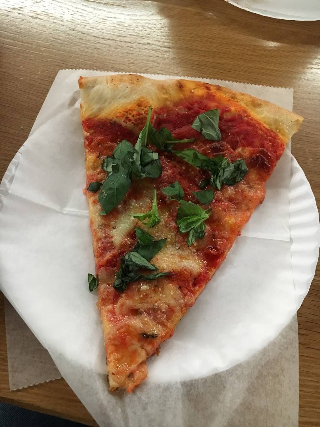 Di Fara Pizza | restaurant | 103 N 3rd St, Brooklyn, NY 11249, USA | 9292949464 OR +1 929-294-9464