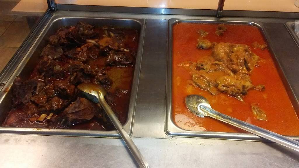 La Placita | restaurant | 52 Throckmorton St # A, Freehold, NJ 07728, USA | 7328660356 OR +1 732-866-0356