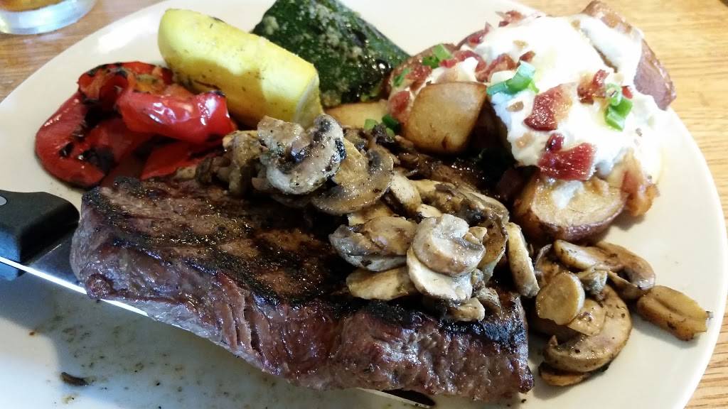 Applebees Grill + Bar | restaurant | 7007 N Cedar Ave, Fresno, CA 93720, USA | 5593227144 OR +1 559-322-7144