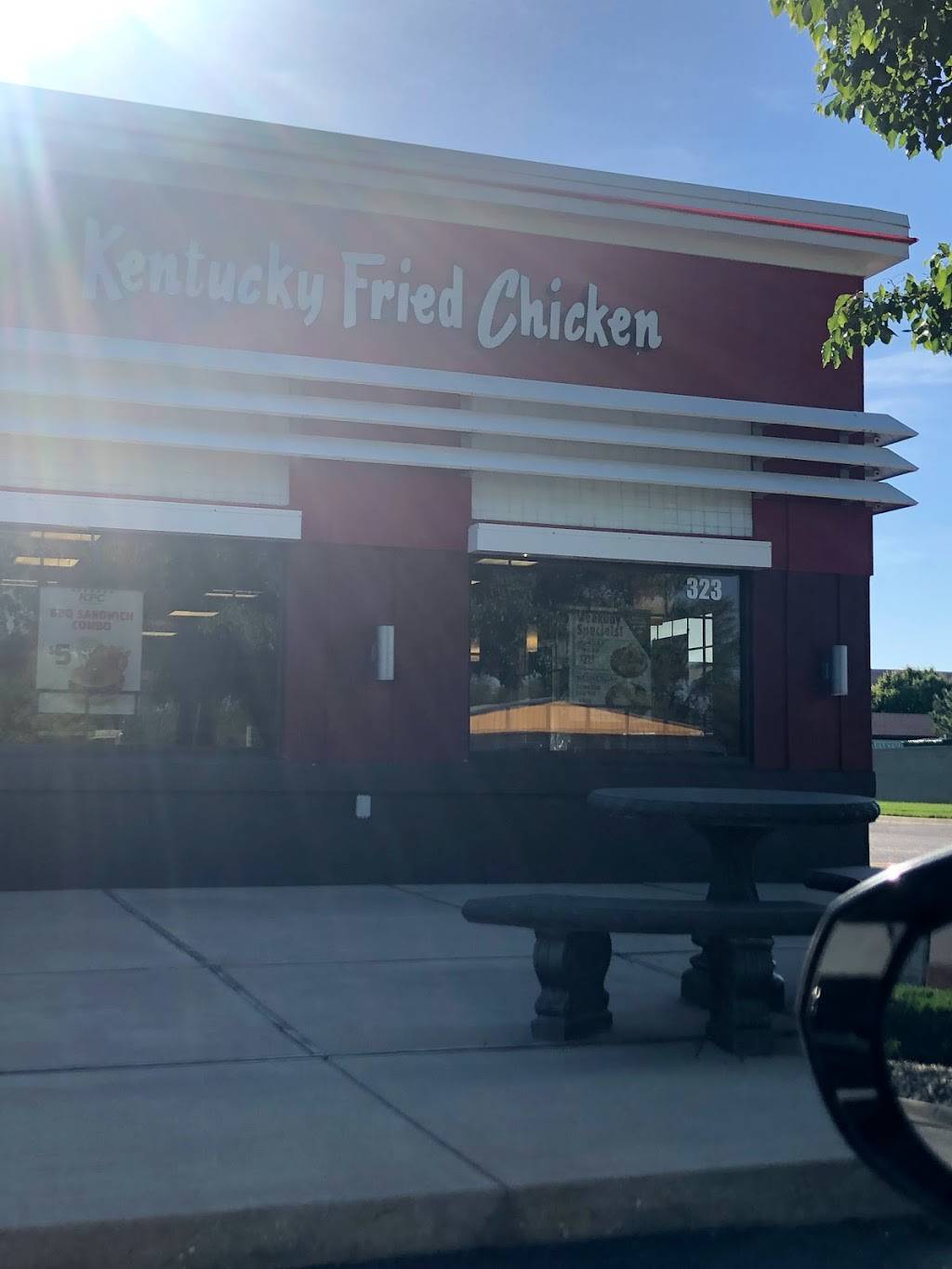 KFC | restaurant | 323 N Andover Rd, Andover, KS 67002, USA | 3162189068 OR +1 316-218-9068
